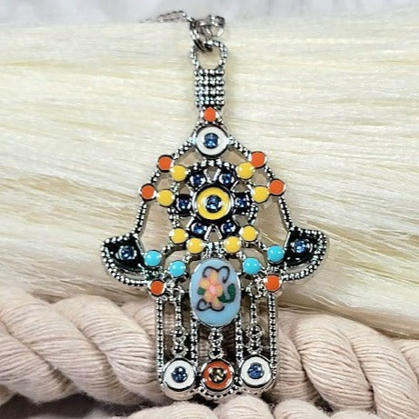 Pendentif main de paix, Hamsa en argent avec bijoux en émail floral, bijoux symbole talismanique, signe positif de protection, inspiré de l’ère antique