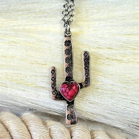 Collar de cactus de corazón rojo, joyería de cactus del desierto, estilo único del suroeste, moda de rodeo, vaquero chic, vaquera moderna, accesorio de baile en línea