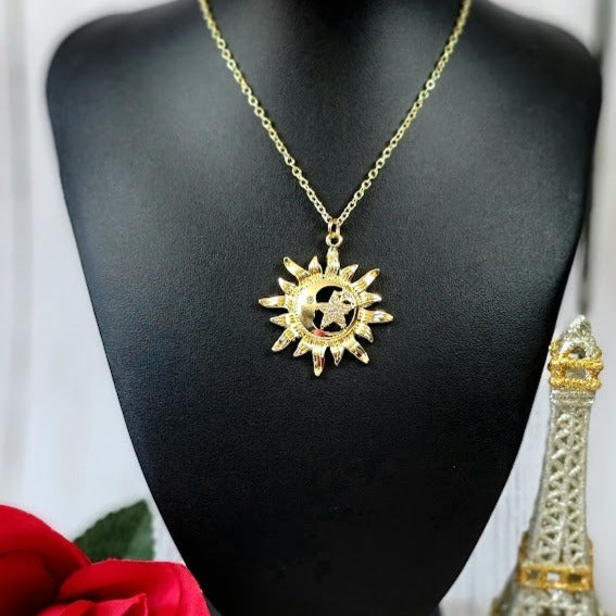 Collier Gold Bright Sun &amp; Star, Magie Céleste, Phare de Positivité, Bijoux Boho Chic, Charme Céleste, Style Boho, Superstar