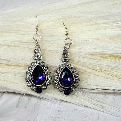 Boucle d’oreille Regal Blue Teardrop, Bijoux de mariage élégants, Accessoire de soirée formelle, Sparkling Dangle, Special Occasion Drop, Bijoux de demoiselle d’honneur