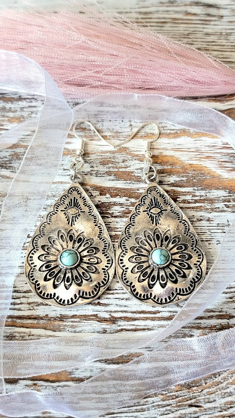 Oval Teardrop Dangle, Boucles d’oreilles Flair du Sud-Ouest, Floral Design Drop, Accessoire Boho tendance, Bijoux ethniques rustiques, Inspiré culturel