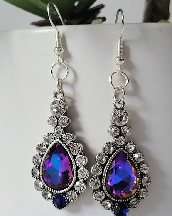 Boucle d’oreille Regal Blue Teardrop, Bijoux de mariage élégants, Accessoire de soirée formelle, Sparkling Dangle, Special Occasion Drop, Bijoux de demoiselle d’honneur