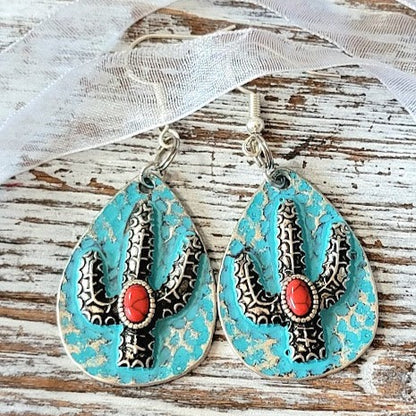 Teardrop Shaped Cacti Earrings, Western Flair Dangles, Cowgirl Style Pendants, Line Dance Fashion, Rodeo Accessory, Rustic Jewelry