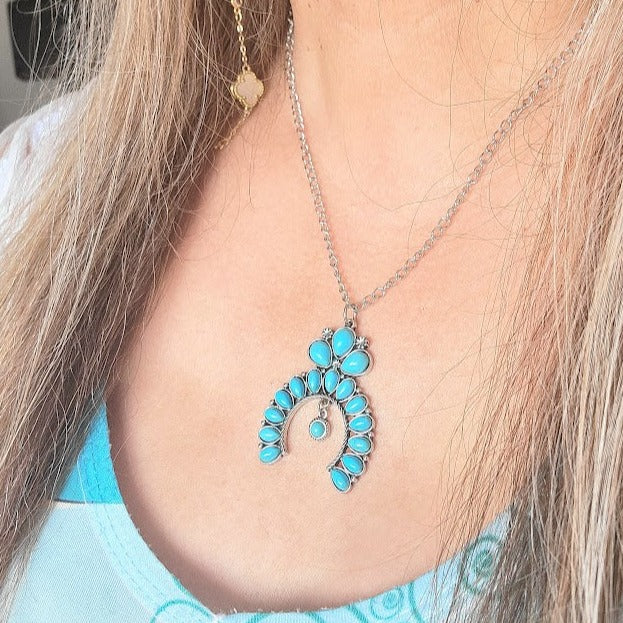 Chic Horseshoe Shaped Pendant Necklace, Faux Turquoise Teardrop Beadwork