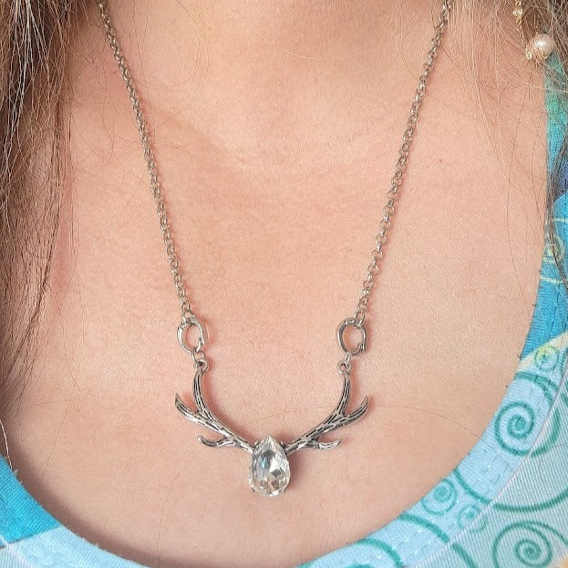 Teardrop Antler Necklace, Wildlife Fashion Pendant, Animal Inspired Accessory, Rustic Chic Design, Deer Hunter Theme, Rustic Chic Charm