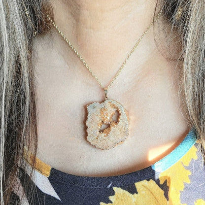 Peach Agate Raw Stone Necklace, Nature Inspired Pendant, Unique Raw Crystal Jewelry