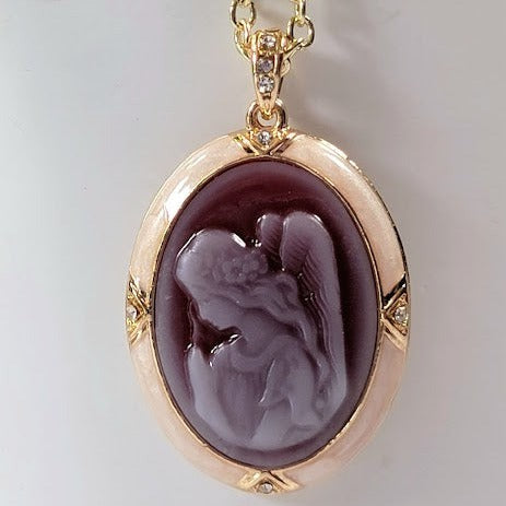 Collier d’ange gardien priant, pendentif religieux en or, bijoux sur le thème spirituel, accessoire chrétien, charme d’église élégant, énervé et divin