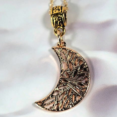 Joyería lunar hecha a mano, collar de temática lunar, joyería celestial sofisticada, regalo para amantes de la astronomía, joyas de oro elegantes