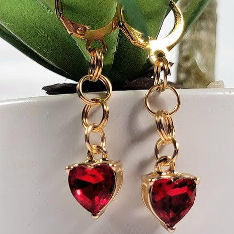 Boucle d'oreille en verre coeur rouge, charme coeur de Cupidon, cadeau élégant de la Saint-Valentin, pendentif pour occasion spéciale, goutte romantique mignonne, accessoire sur le thème de l'amour