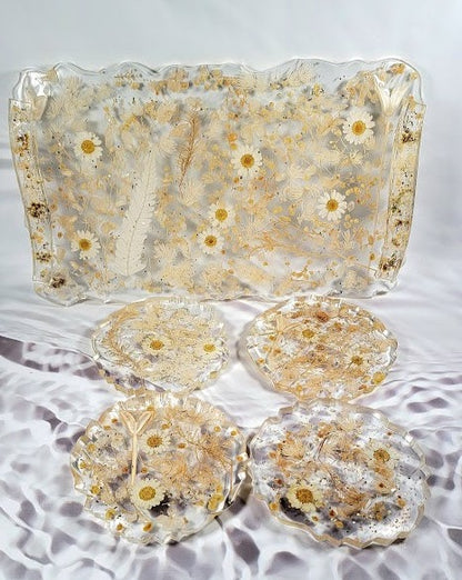 Ensemble de plateaux et de dessous de verre décoratifs à feuillage de marguerite blanche, sous-verres fabriqués à la main avec de vraies fleurs, multifonctionnels pour les rassemblements festifs