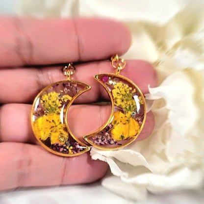 Pendientes colgantes de flores amarillas simples con atractivo atemporal, elegante gota ecológica, delicado accesorio floral, diseño minimalista y elegante