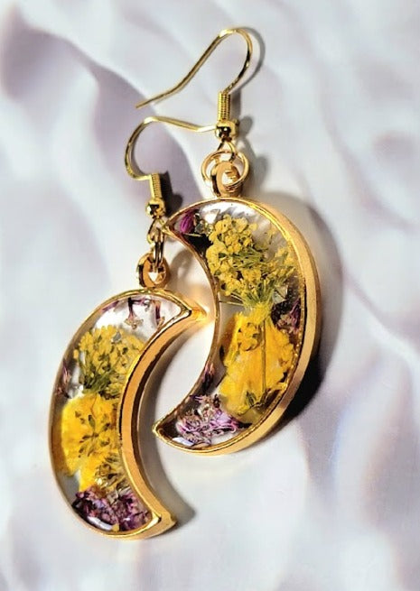 Simple Yellow Flower Earrings with Timeless Appeal, Elegant Fall Dangle, Delicate Autumn Floral Drop