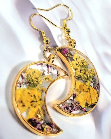 Simple Yellow Flower Earrings with Timeless Appeal, Elegant Fall Dangle, Delicate Autumn Floral Drop