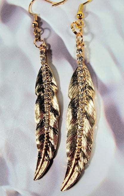 Timeless Golden Plume Earring, Elegant Long Dangle for Special Events, Face Framing Accessory, Unique Goddess-Inspired for Wedding & Gala