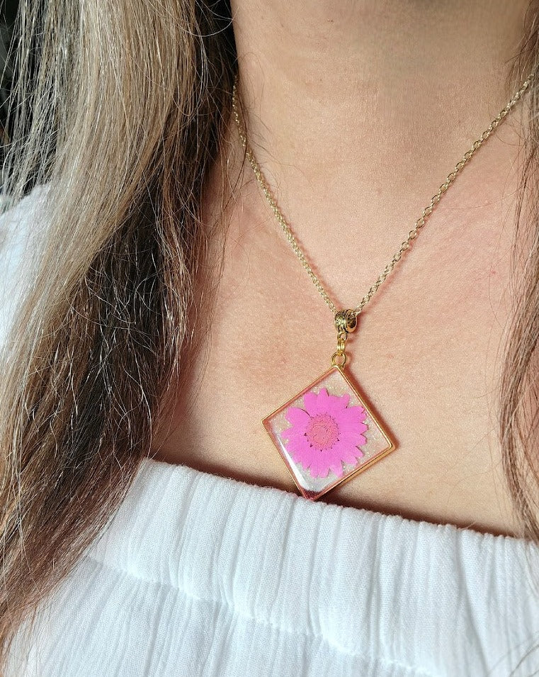 Vibrant Handcrafted Pink Daisy Necklace, Nature-Inspired Jewelry, Sustainable Eco-Friendly Floral Pendant, Radiant Statement Piece