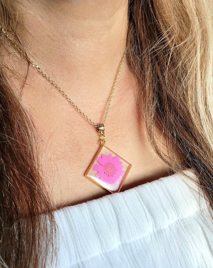 Vibrant Handcrafted Pink Daisy Necklace, Nature-Inspired Jewelry, Sustainable Eco-Friendly Floral Pendant, Radiant Statement Piece