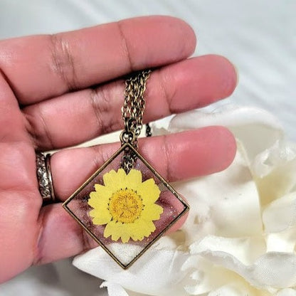 Naturally Preserved Yellow Daisy Blossom Necklace, Handmade Sunflower Pendants, Timeless Foliage Jewelry