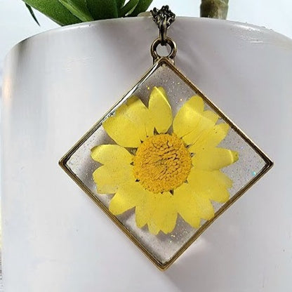 Naturally Preserved Yellow Daisy Blossom Necklace, Handmade Sunflower Pendants, Timeless Foliage Jewelry