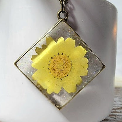 Naturally Preserved Yellow Daisy Blossom Necklace, Handmade Sunflower Pendants, Timeless Foliage Jewelry