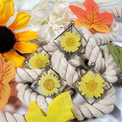 Naturally Preserved Yellow Daisy Blossom Necklace, Handmade Sunflower Pendants, Timeless Foliage Jewelry