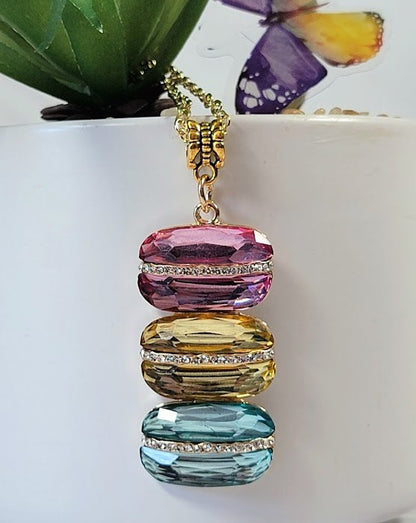 Collier de cristal triple couche en cascade, cristal ovale rose rose, gemme à facettes jaune lever du soleil, bijoux accrocheurs de lumière, accessoire de date de dîner