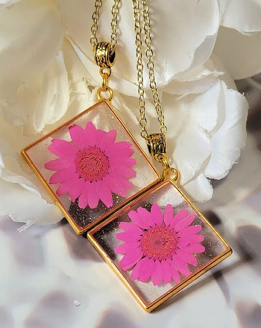 Vibrant Handcrafted Pink Daisy Necklace, Nature-Inspired Jewelry, Sustainable Eco-Friendly Floral Pendant, Radiant Statement Piece