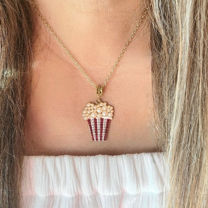 Délice de pop-corn scintillant, conception de bijoux fantaisistes, collier de soirée cinéma, pendentif clouté en strass fabriqué à la main, cadeau élégant pour les amateurs de cinéma