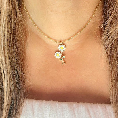 Charming Twin Daisy Necklace, Delicate Floral Elegance Pendant