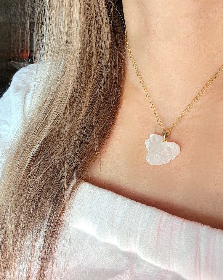 Raw Quartz Heart Necklace, Luminous Crystal Love Pendant, Handcrafted Bohemian Elegance, Unique Artisan-Crafted Gemstone Charm