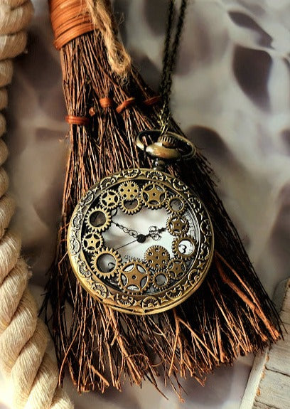 Antique-Inspired Steampunk Gear Watch Necklace - Classic Mechanical Timepiece Pendant