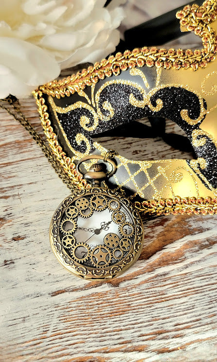 Antique-Inspired Steampunk Gear Watch Necklace - Classic Mechanical Timepiece Pendant