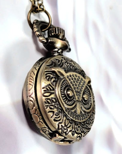 Antique Design Owl Timepiece Necklace, Wisdom-Inspired Pocket Watch Pendant