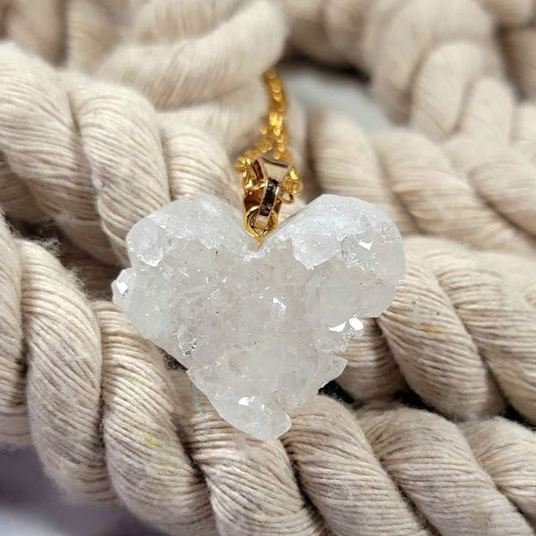 Raw Quartz Heart Necklace, Luminous Crystal Love Pendant, Handcrafted Bohemian Elegance, Unique Artisan-Crafted Gemstone Charm