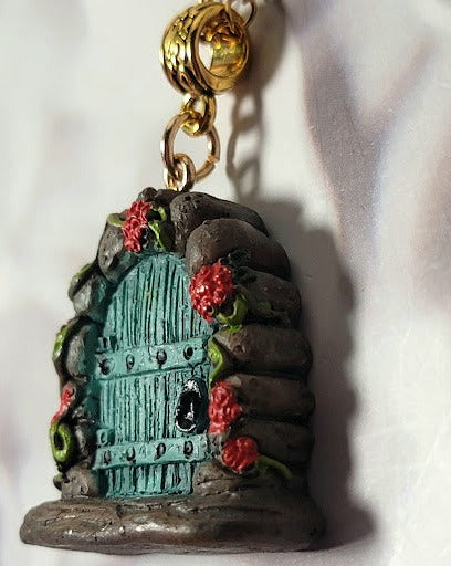 Magical Forest Fairy Door Necklace, Enchanting Woodland Realm Pendant, Fantasy-Inspired Charm, Secret Garden Keepsake