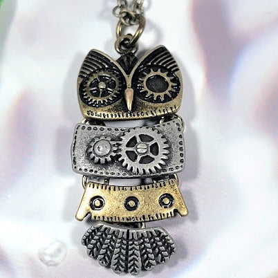 Steampunk Owl Necklace with Gears, Mechanical Owlet Charm on Antique Bronze Chain, Vintage-Inspired Night Bird Jewelry with Movement