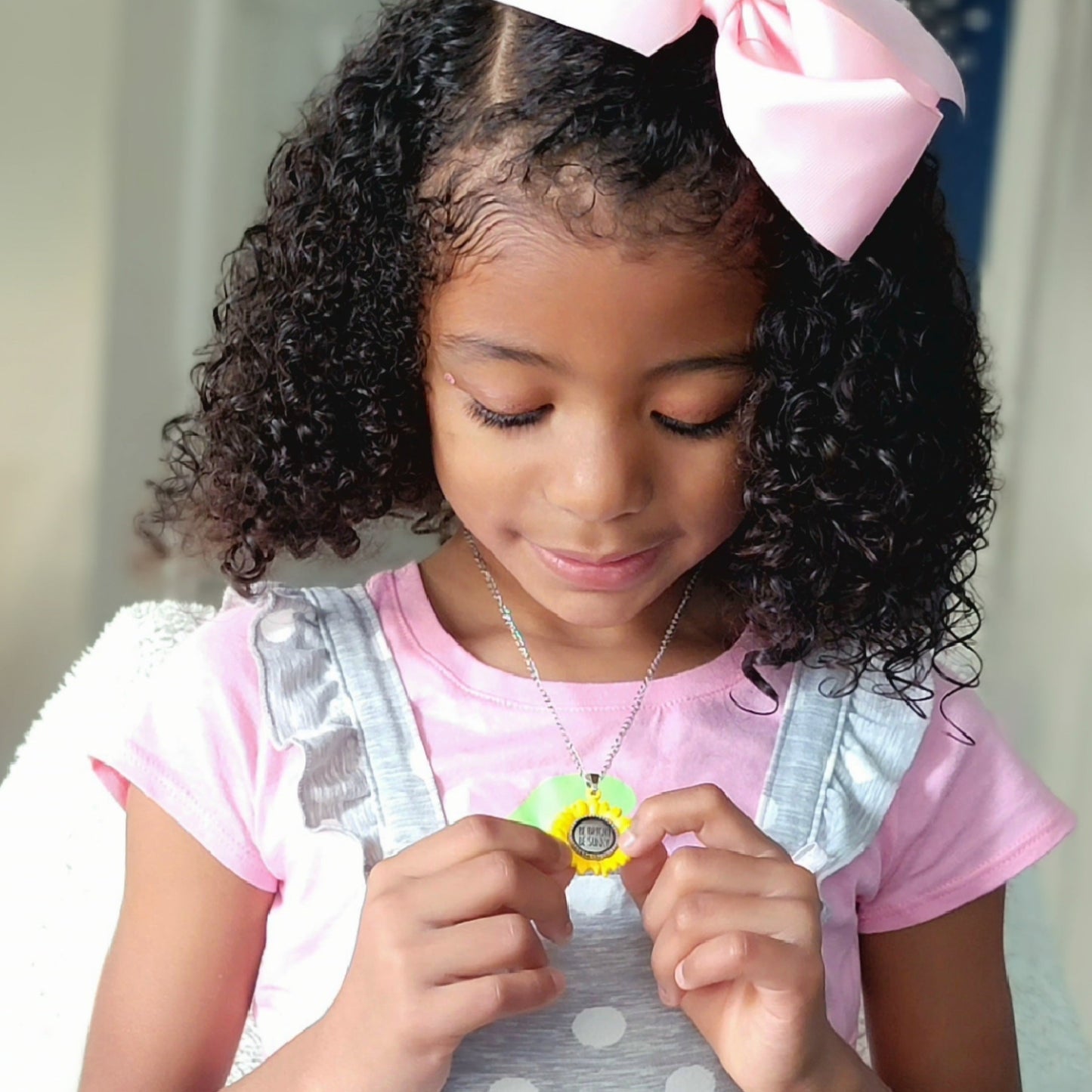 Small Sunflower Necklace, Vibrant Yellow Pendant, Positive Ambiance Charm, Good Morning Sunshine, Be Bright Be Sunny