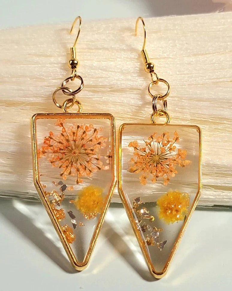 Yellow-Orange Real Flower Earrings, Everyday Jewelry, Minimalist Blooms, Vibrant Resin Dangle, Botanical Jewellery, Trendy & Bold Look