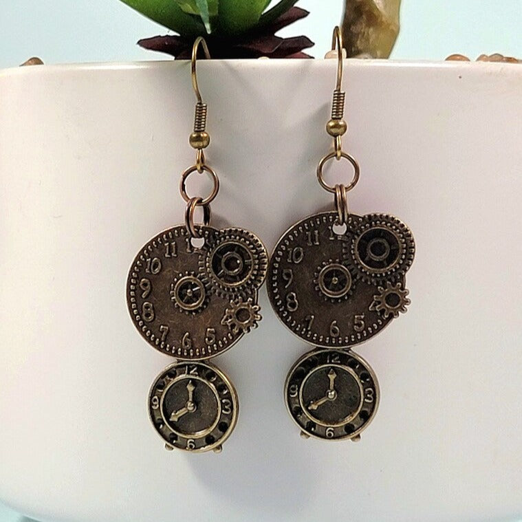 Victorian-Themed Steampunk Earrings, Dangle for Cosplay & Costume Parties, Handmade Unique Jewelry, Retro Industrial Design, Bold and Edgy, Punk Jewelry