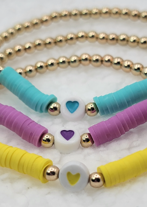 Pulseras Heishi para niños, diseño de cuentas centrado en el corazón, accesorio de muñeca colorido para todos los días, joyería divertida para preadolescentes, apto para niños pequeños