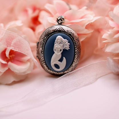 Oceanic-Inspired Mermaid Locket, Beach-Themed Necklace with Secret Photo Chamber, 304 Stainless Steel Chain