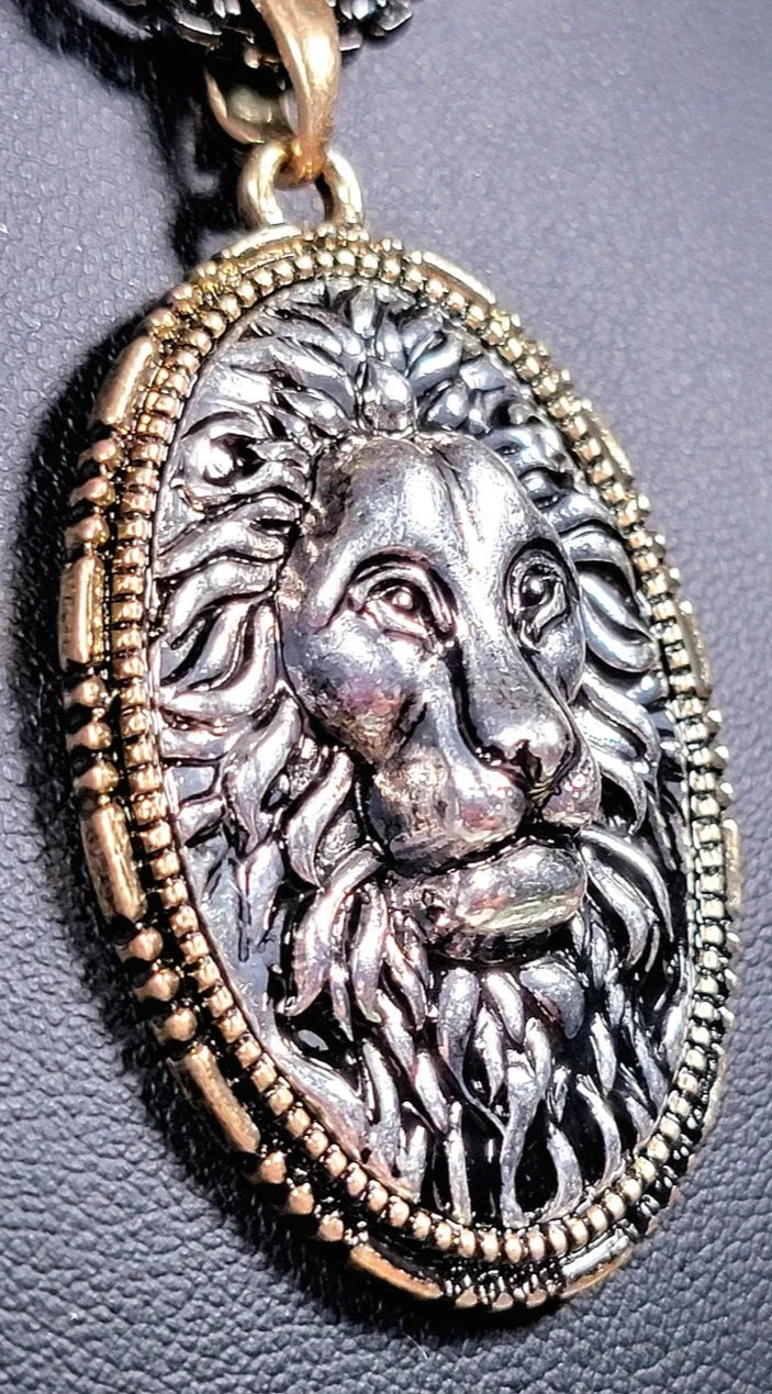 Collier tête de lion, mode masculine, bijoux symboliques, cadeau mémorable fait à la main, collier en hématite plaquée, cadeau de la fête des pères, force