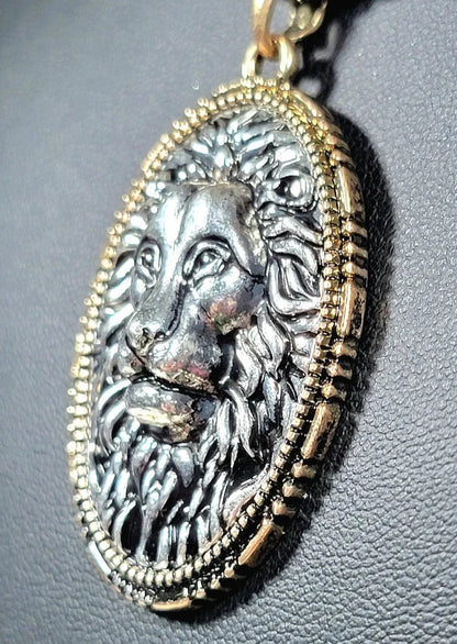 Collier tête de lion, mode masculine, bijoux symboliques, cadeau mémorable fait à la main, collier en hématite plaquée, cadeau de la fête des pères, force