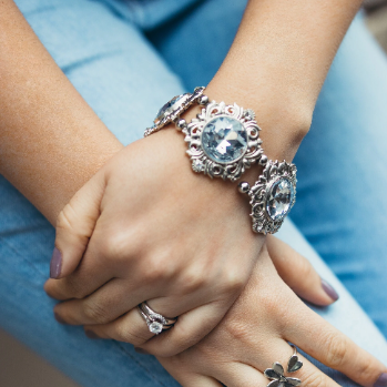 Verre miroir dans un coffret floral, design inspiré de l’Art déco, bracelet chic fait à la main, accessoire à thème vintage, bijoux de mariage élégants