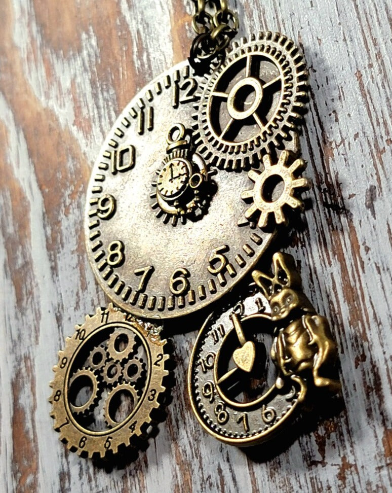 Collar Steampunk de reloj grande, colgante de engranaje de rueda de oro antiguo, joyería industrial para hombres hecha a mano, joyería de engranajes, accesorio minimalista