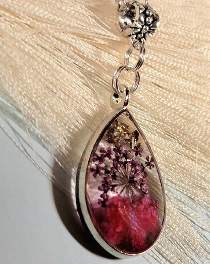 Naturally Pressed Pink Carnations & Purple Baby's Breath Necklace, Dried and Preserved Flowers Pendant, Dainty Prom Jewelry