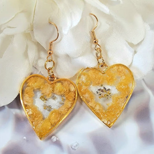 Romantic White Carnation Earrings, Flower Framed Heart-Shaped Dangle, Dainty Fall Fashion Jewelry