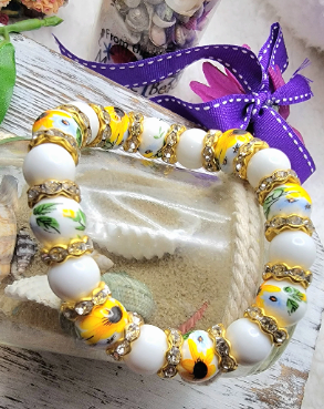 Bracelet perlé en porcelaine de tournesol lumineux, mariage de tournesol de plage, bijoux de fleurs délicates, cadeau d’amoureux des plantes, design inspiré de la nature