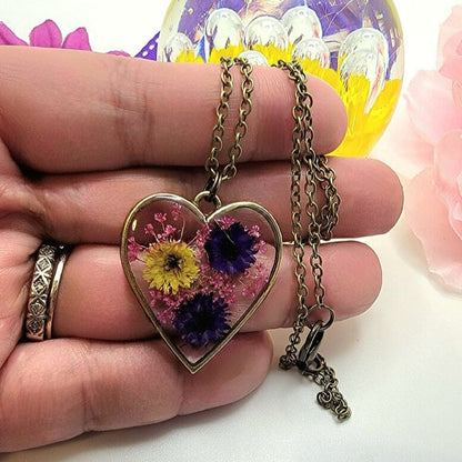 Yellow & Purple Flowers Necklace, Preserved Floral Art Jewelry, Handcrafted Botanical Accessory, Gift for Nature Lovers, Botanical Accessory