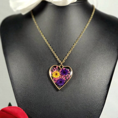 Collier de fleurs jaunes et violettes, bijoux d’art floral préservés, accessoire botanique fabriqué à la main, cadeau pour les amoureux de la nature, accessoire botanique