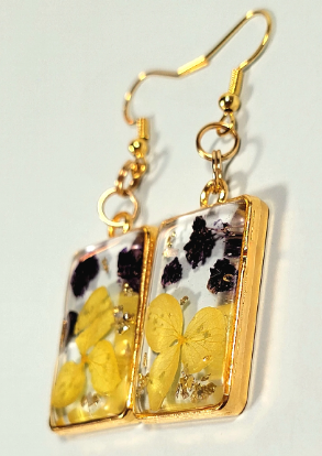 Yellow Petals & Purple Buds Earring, Naturally Pressed Floral Dangle, Real Dried Flower, Natural Beauty, Springtime Jewelry, Bright Jeweller